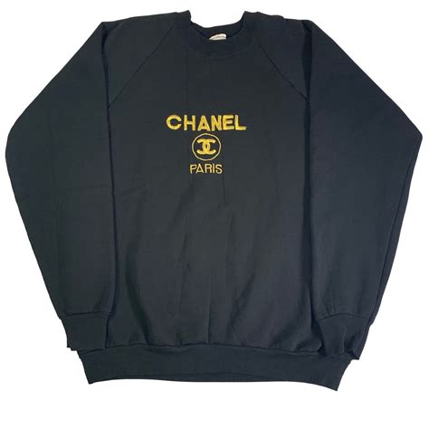 chanel vintage crewneck